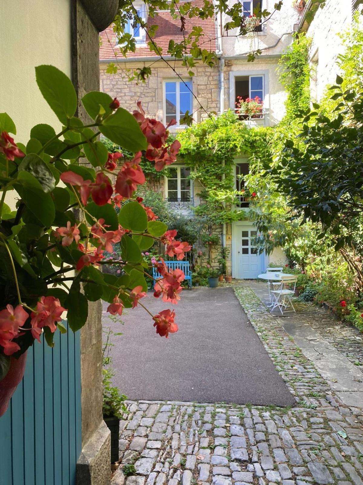 Besancon: Charmant Duplex Au Pied De La Citadelle Besançon Exterior foto