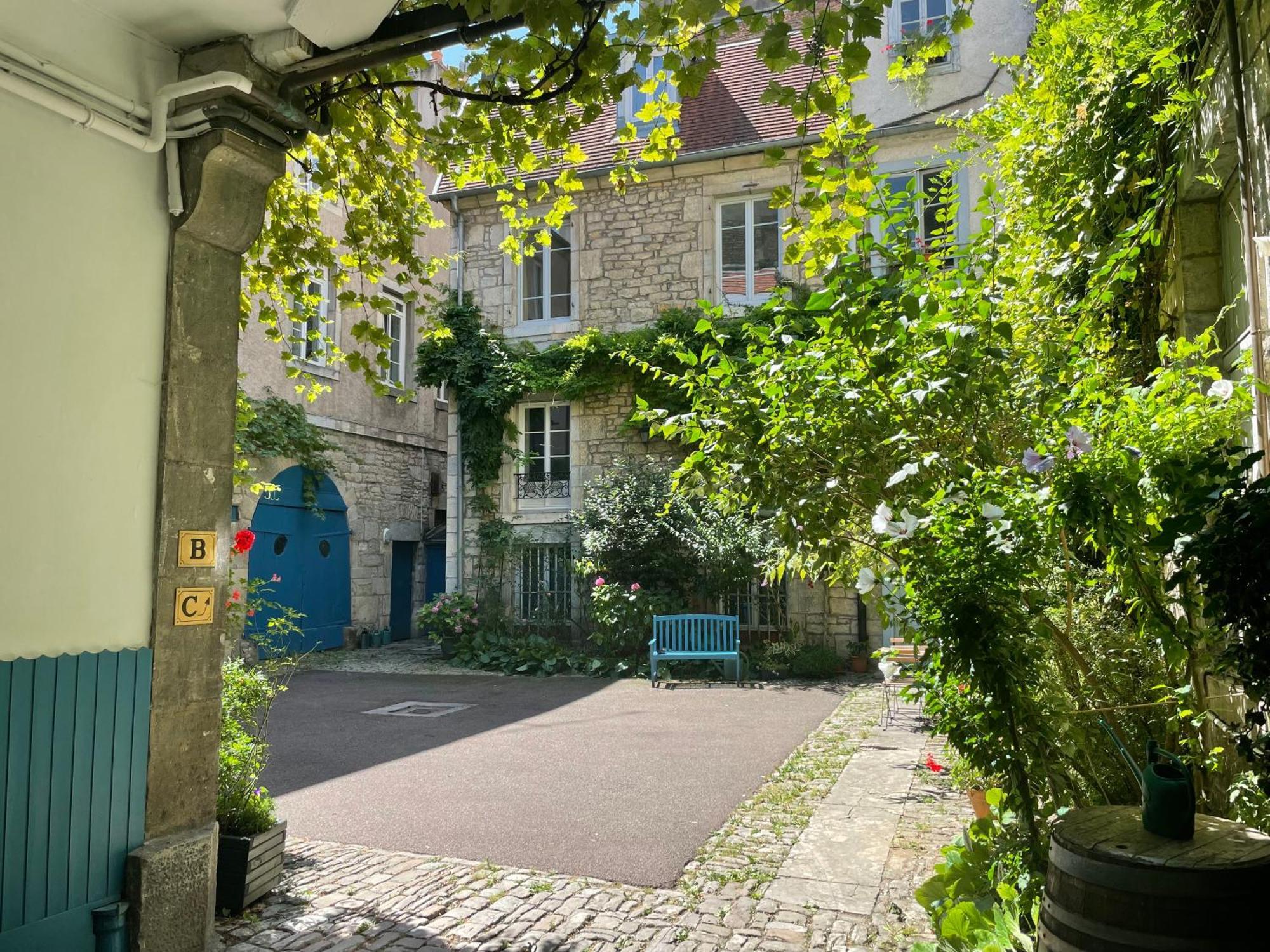 Besancon: Charmant Duplex Au Pied De La Citadelle Besançon Exterior foto